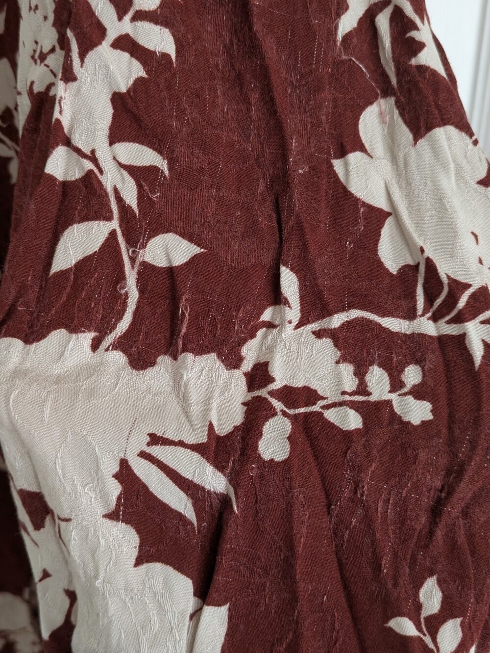 Sozy Mia Midi Skirt Burgundy Cream Floral Pattern Smocked Waist Pockets - Picture 10 of 13